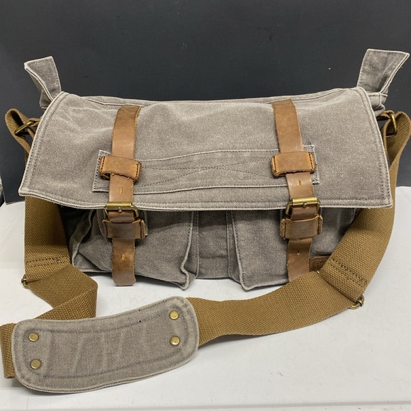Berchirly Canvas Crossbody Bag - Picture 3 of 17
